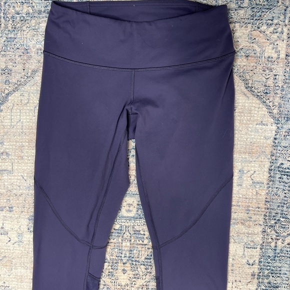 Lululemon Light Purple Cropped Leggings - Picture 8 of 9